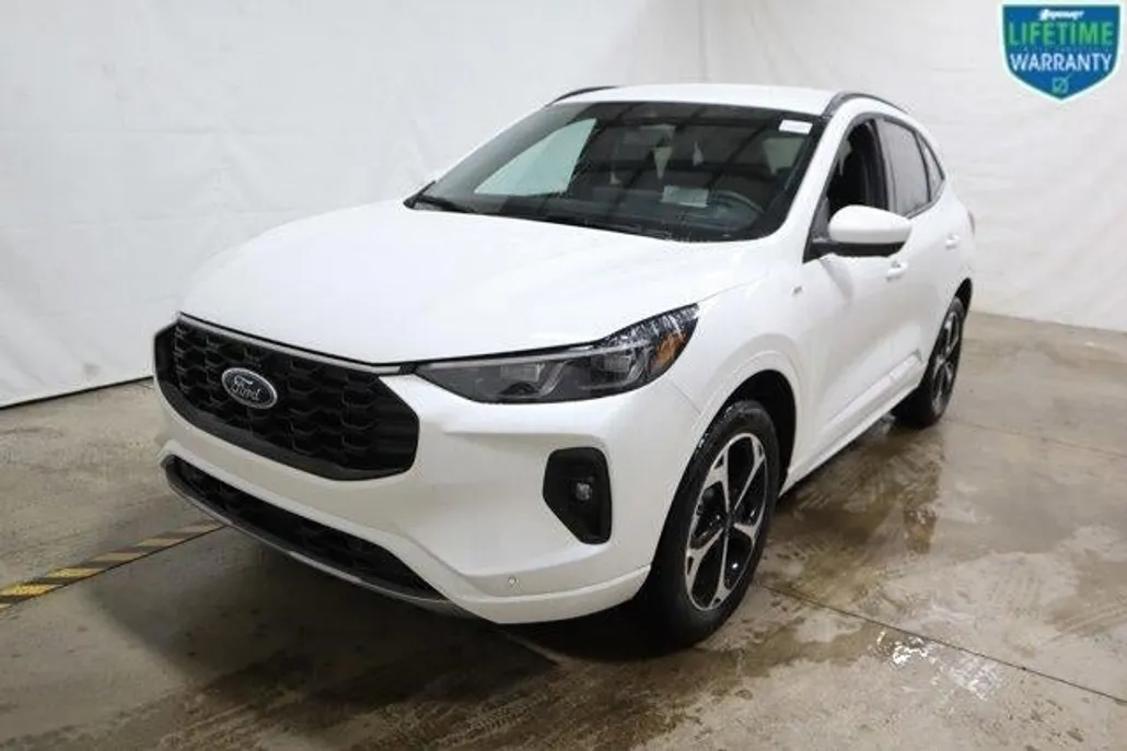 2025 Ford Escape ST-Line Elite photo 1
