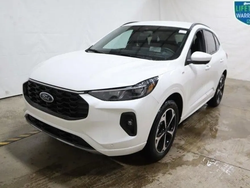 2025 Ford Escape ST-Line Elite photo 1