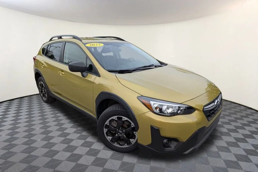 2023 Subaru Crosstrek Base photo 1