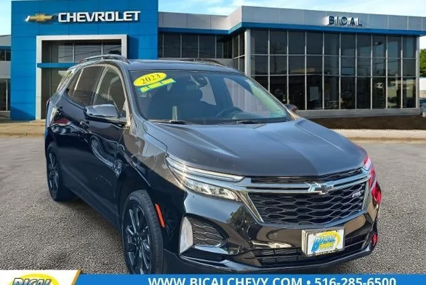 2023 Chevrolet Equinox RS photo 1