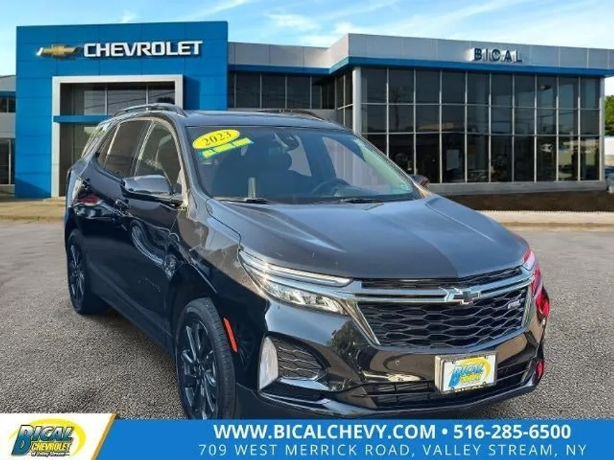 2023 Chevrolet Equinox RS photo 1