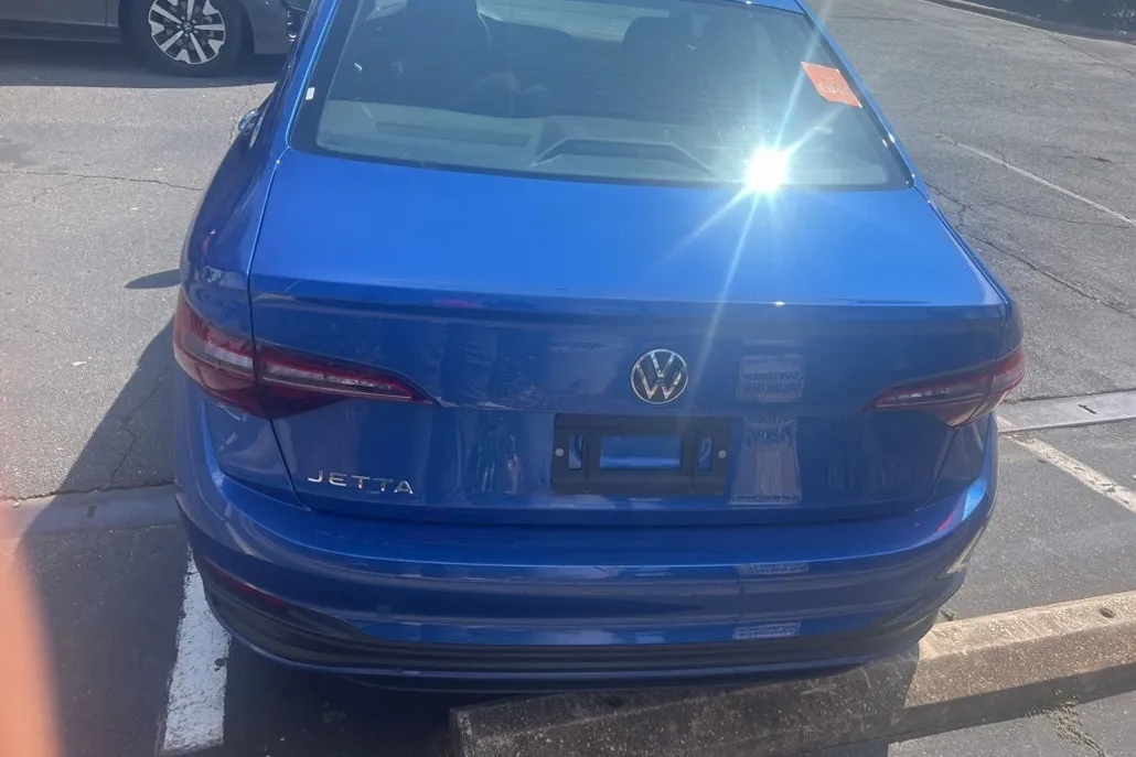 2024 Volkswagen Jetta S photo 1