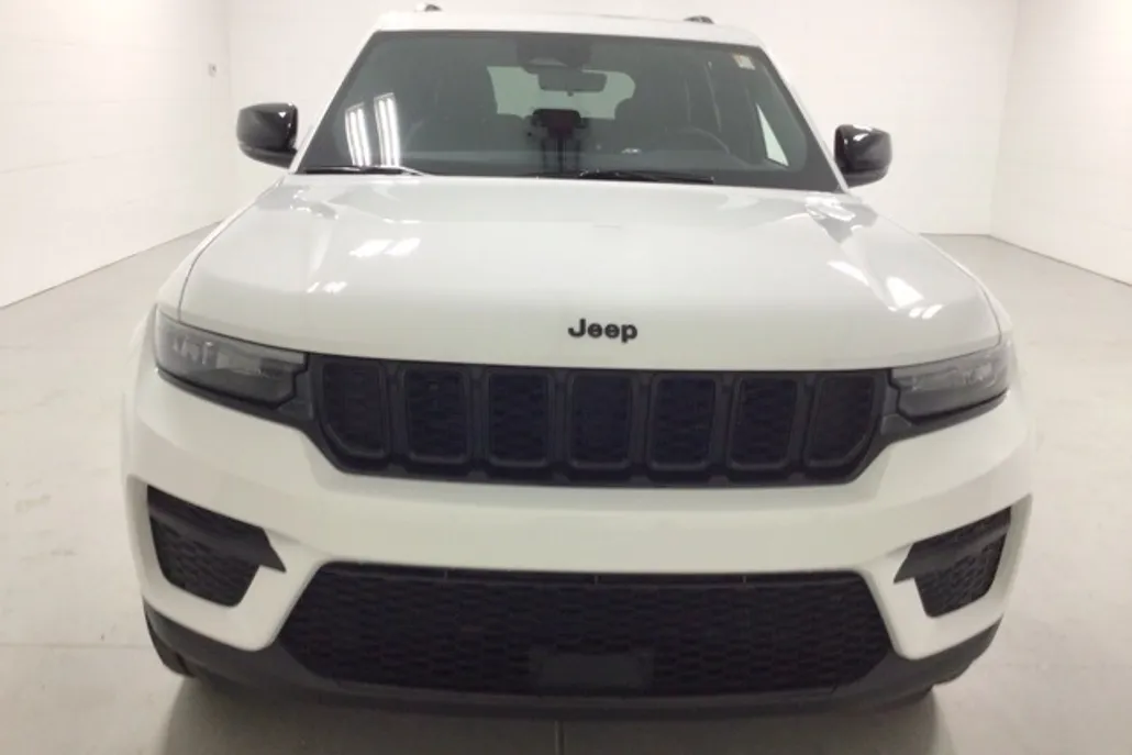 2025 Jeep Grand Cherokee Altitude X photo 1
