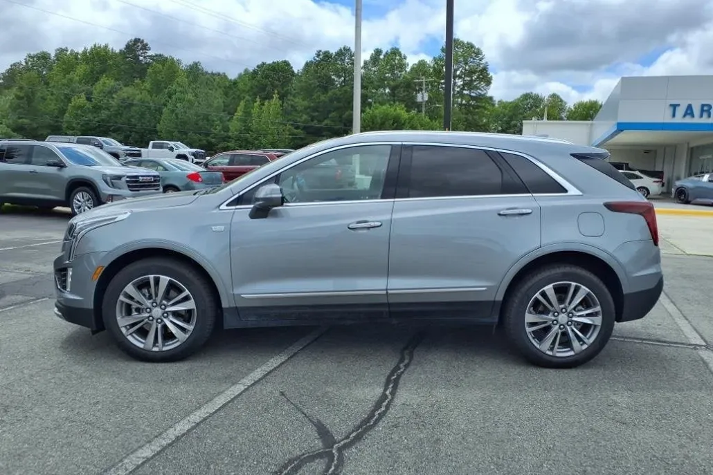 2025 Cadillac XT5 Premium Luxury photo 1