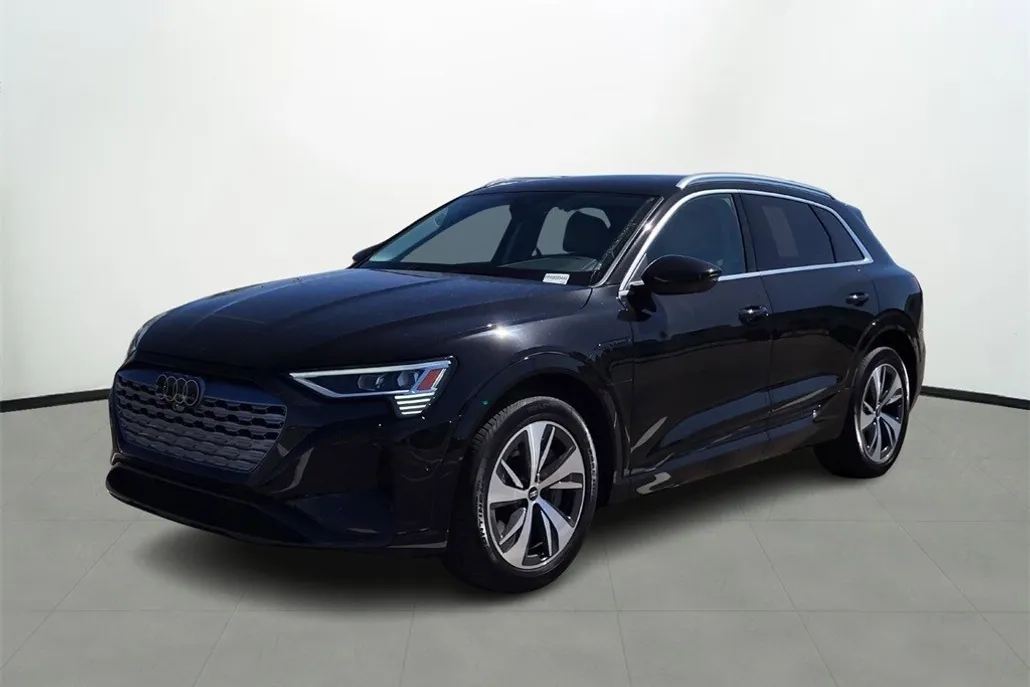2024 Audi Q8 E-tron Premium photo 1