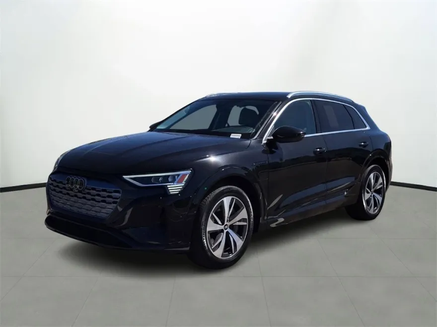 2024 Audi Q8 E-tron Premium photo 1