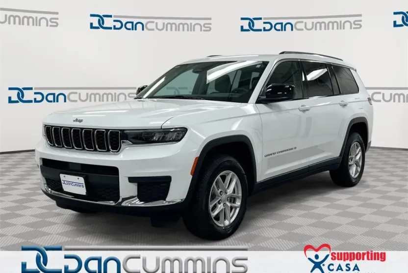 2023 Jeep Grand Cherokee Laredo photo 1