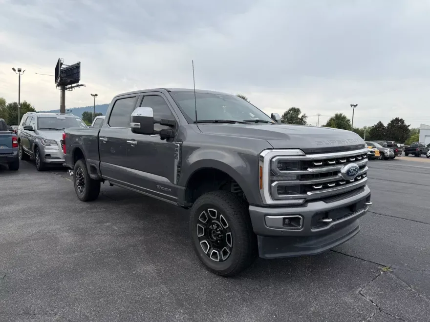 2024 Ford F-350 Platinum photo 1