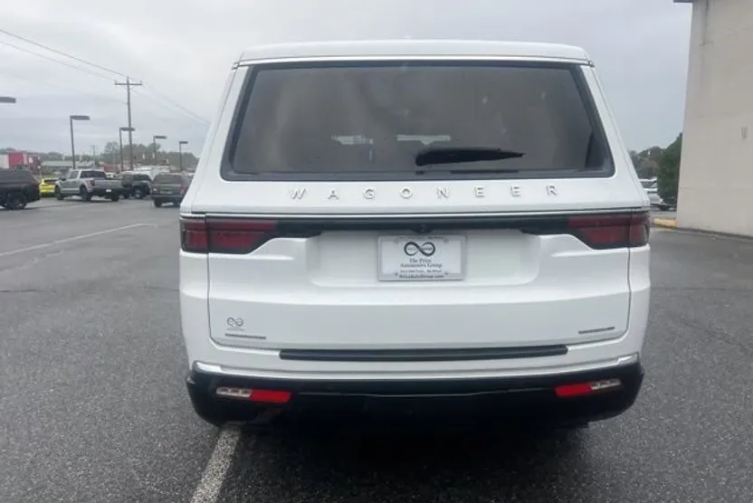 2023 Jeep Wagoneer Series II photo 1