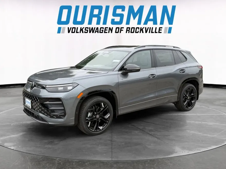 2025 Volkswagen Tiguan SE R-Line Black photo 1
