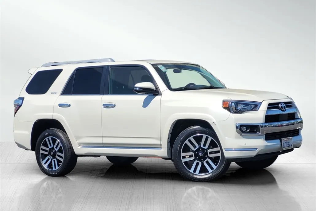 2023 Toyota 4Runner Limited photo 1