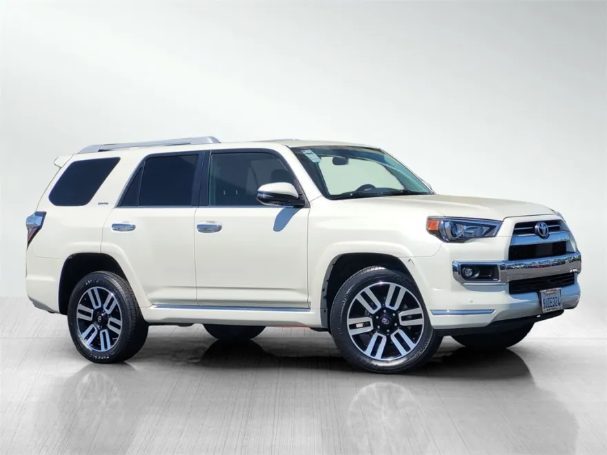 2023 Toyota 4Runner Limited photo 1