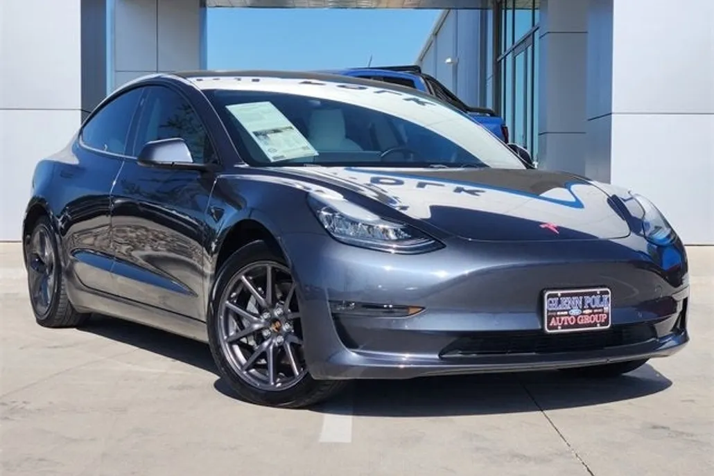 2019 Tesla Model 3 Long Range photo 1