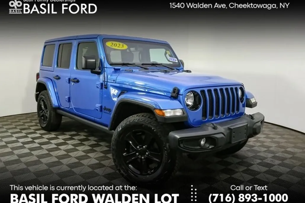 2023 Jeep Wrangler Altitude photo 1