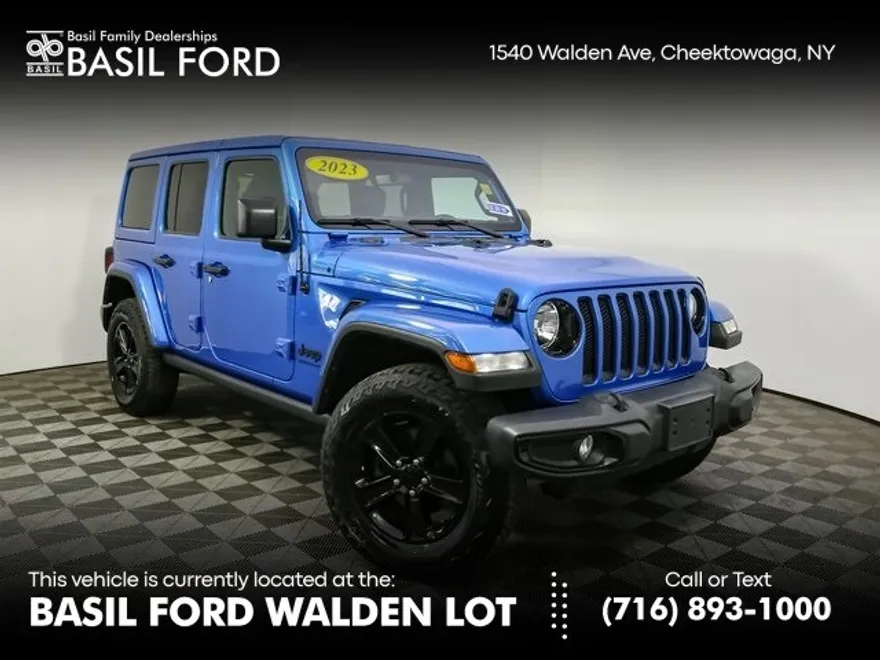 2023 Jeep Wrangler Altitude photo 1