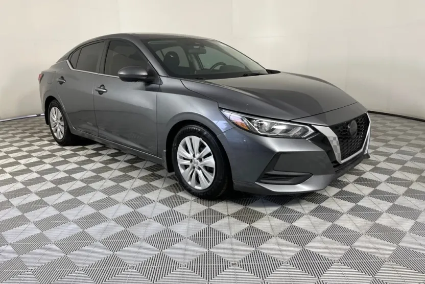 2020 Nissan Sentra S photo 1