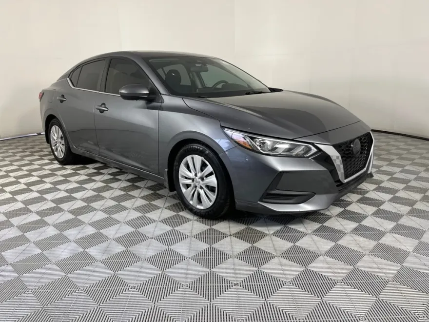 2020 Nissan Sentra S photo 1