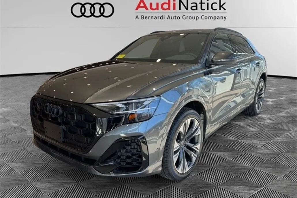 2025 Audi Q8 55 Premium Plus photo 1
