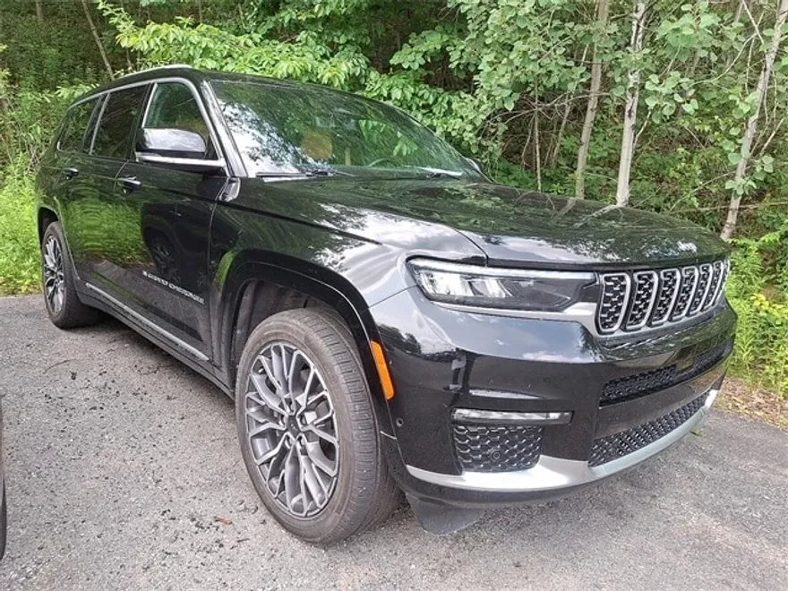 2022 Jeep Grand Cherokee L Summit Reserve photo 1