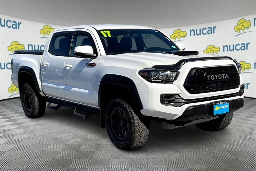 2017 Toyota Tacoma TRD Pro photo 1