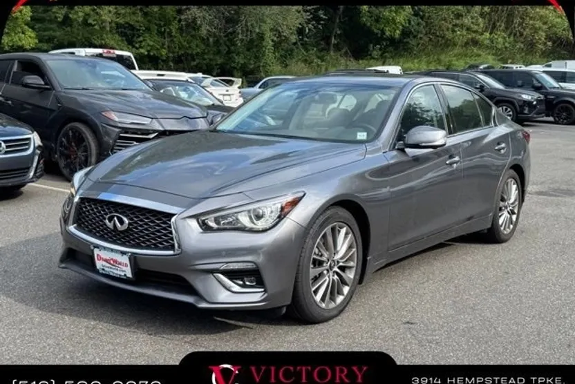 2022 Infiniti Q50 LUXE photo 1