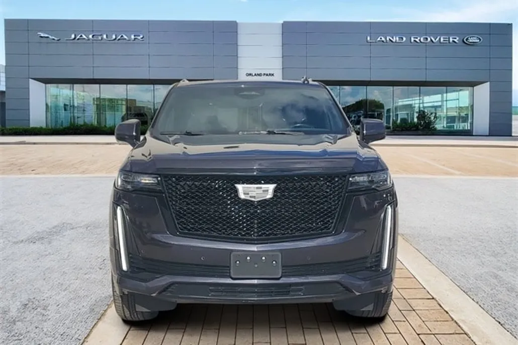 2022 Cadillac Escalade Sport photo 1