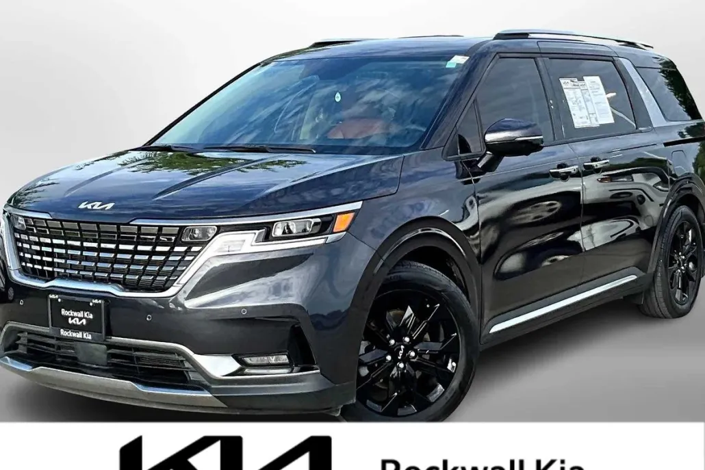 2024 Kia Carnival SX Prestige photo 1
