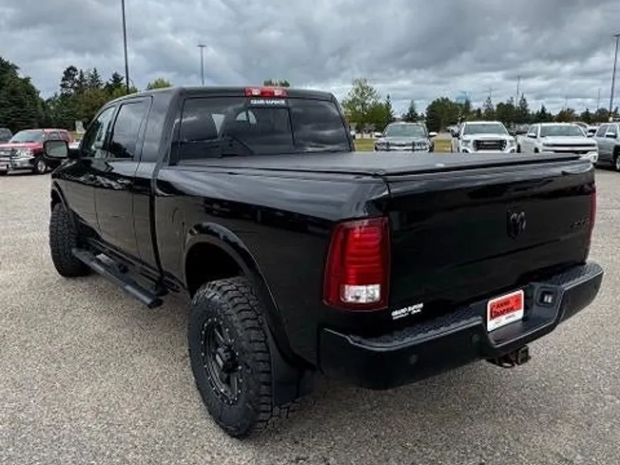 2014 Ram 2500 Laramie photo 1
