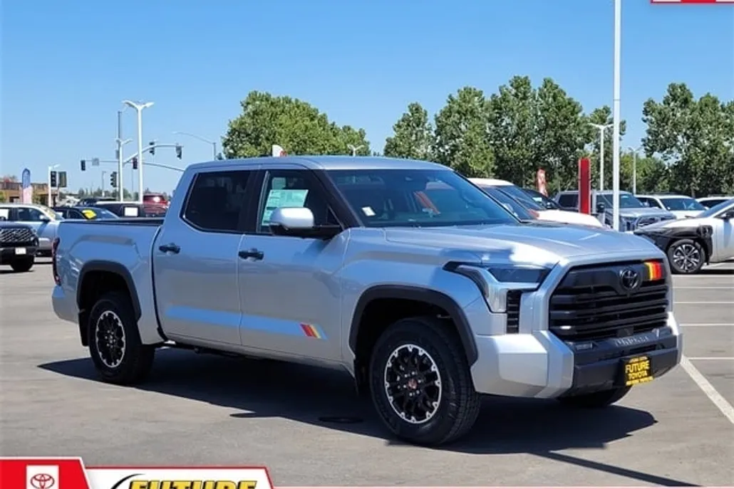 2025 Toyota Tundra SR5 photo 1