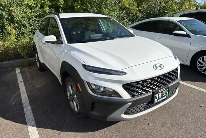 2023 Hyundai Kona SEL photo 1