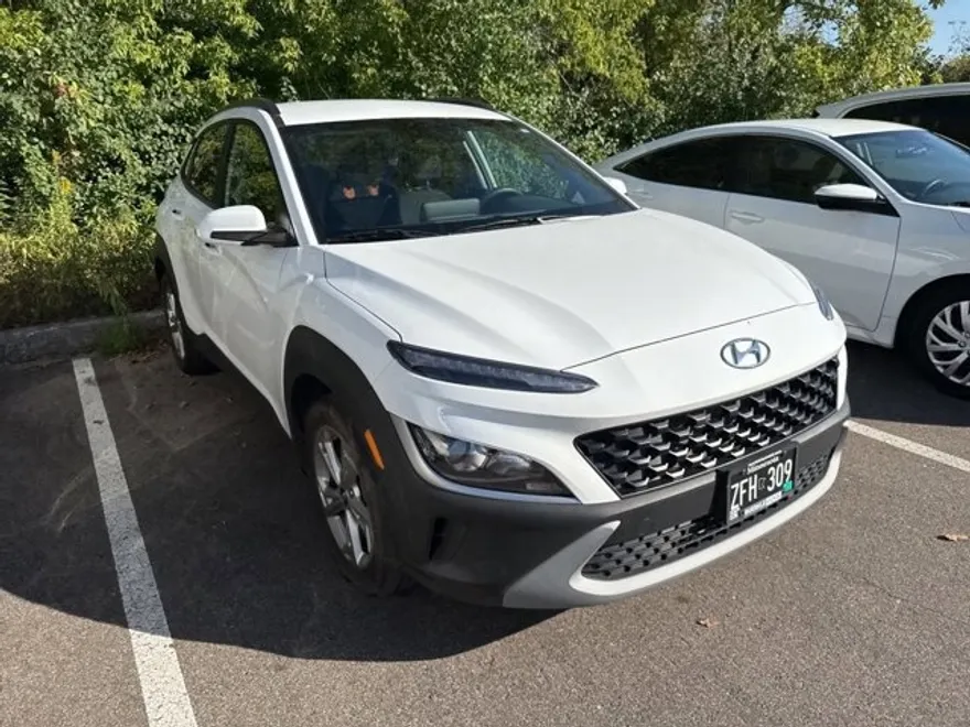 2023 Hyundai Kona SEL photo 1