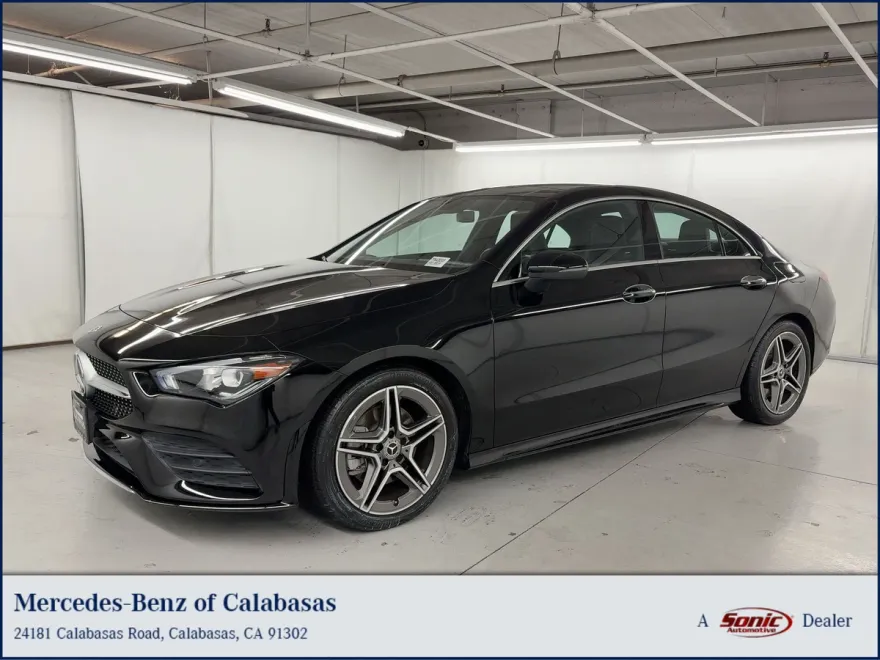 2023 Mercedes Benz CLA 250 4MATIC photo 1