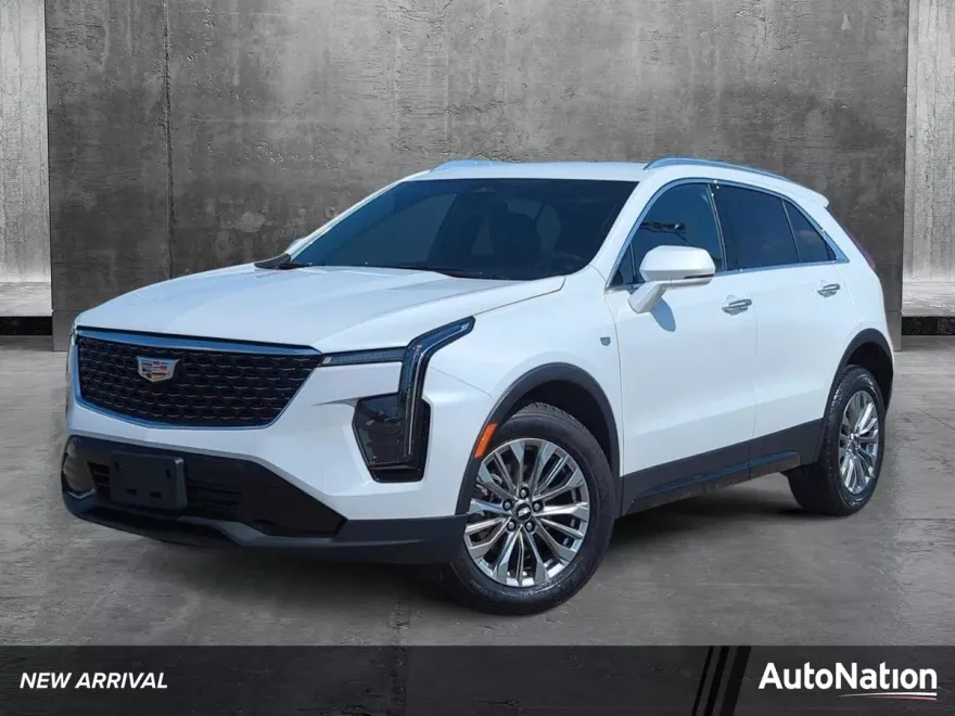 2024 Cadillac XT4 Premium Luxury photo 1