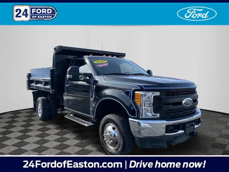 2017 Ford F-350 XL photo 1
