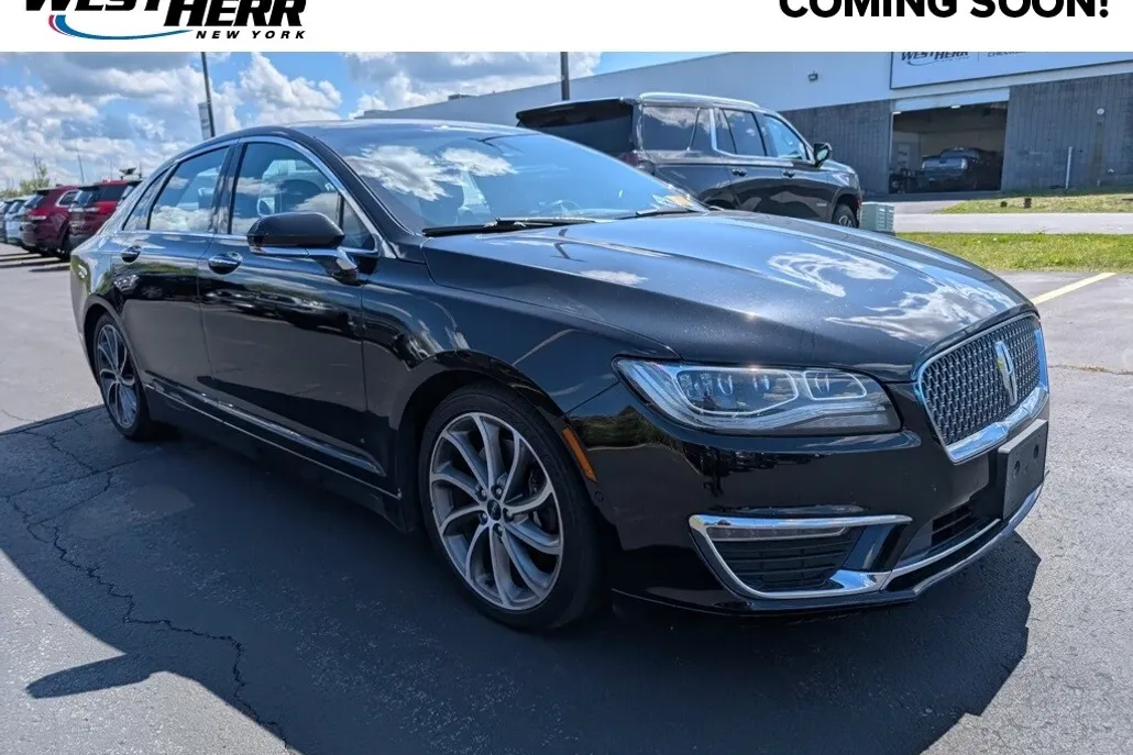 2017 Lincoln MKZ Reserve photo 1