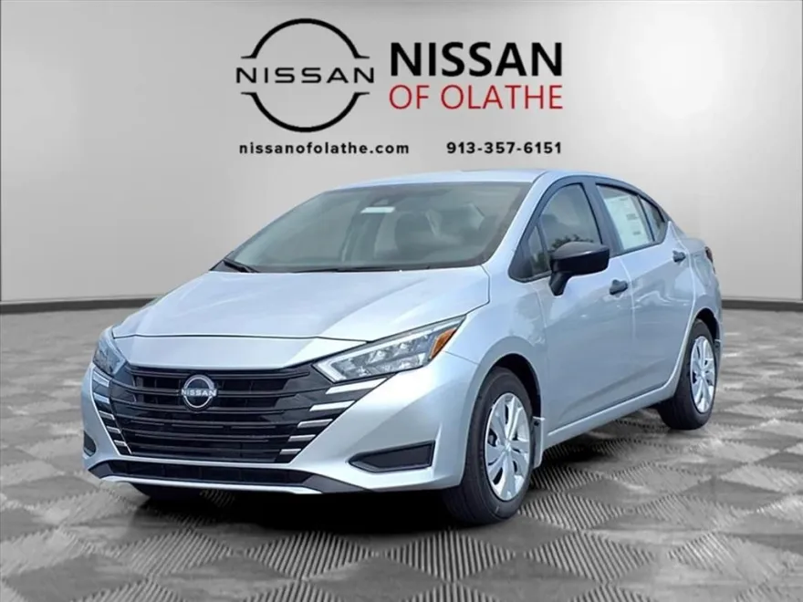 2025 Nissan Versa S photo 1