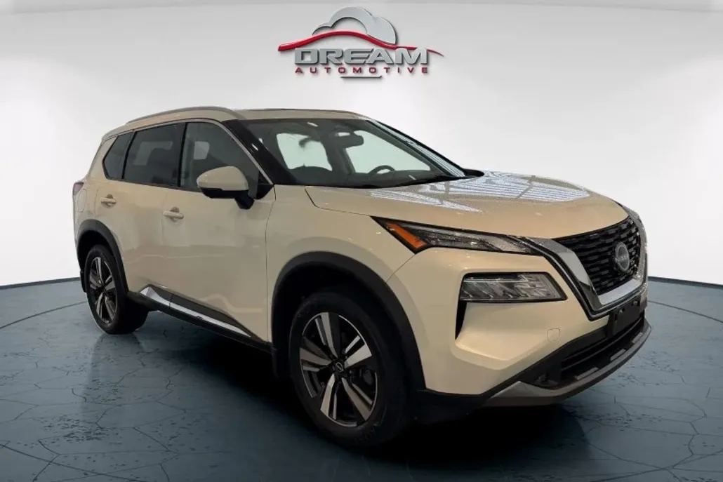 2022 Nissan Rogue SL photo 1