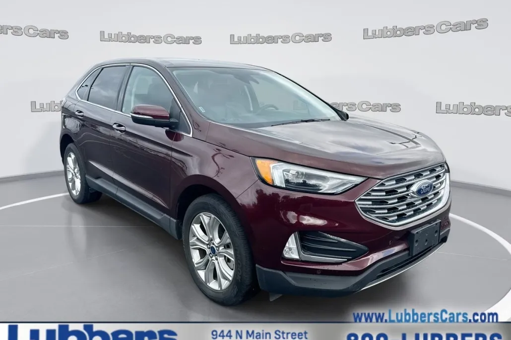 2022 Ford Edge Titanium photo 1