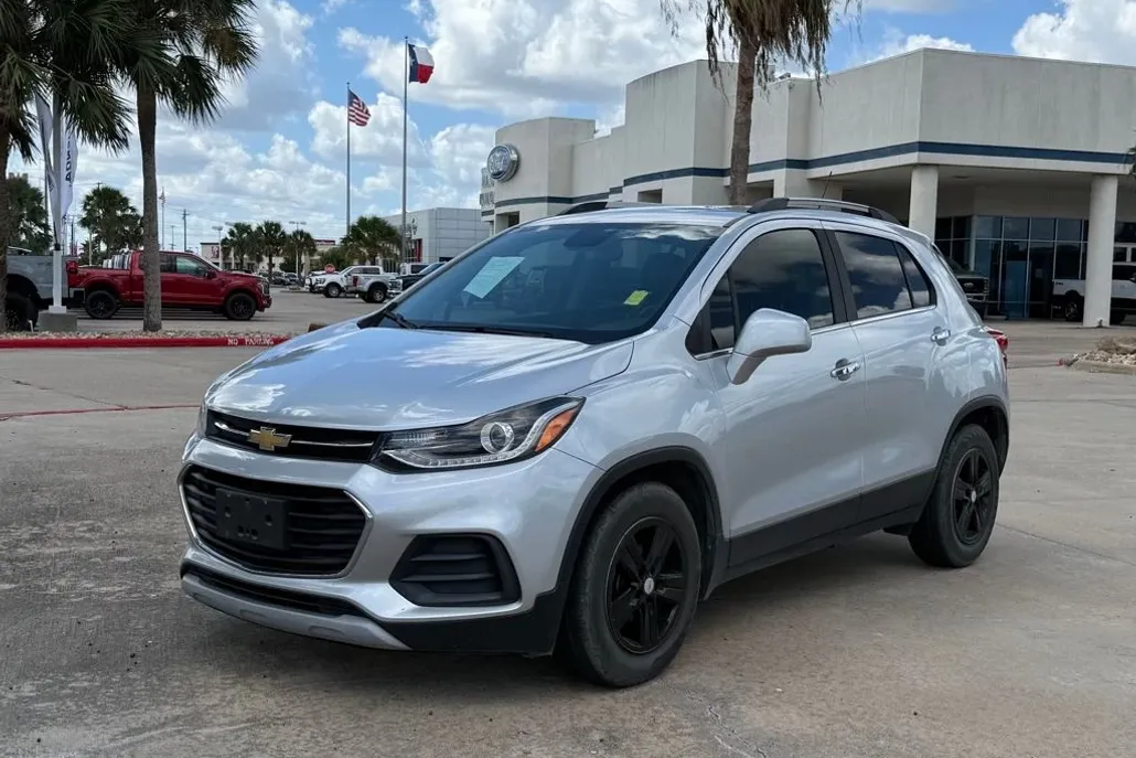 2019 Chevrolet Trax LT photo 1
