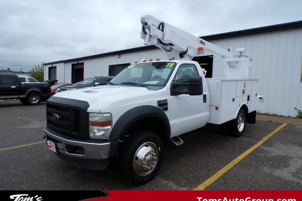 2010 Ford F-450 XL photo 1