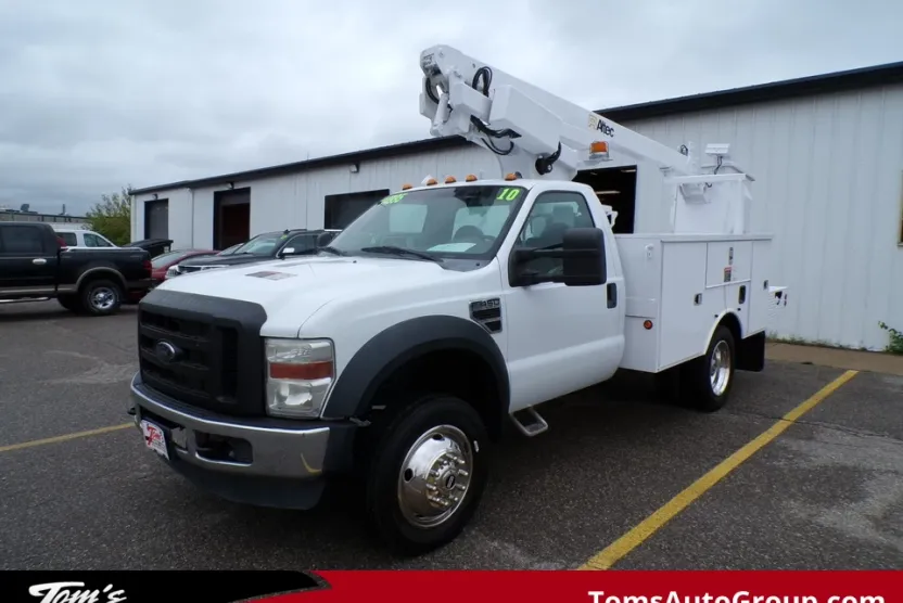 2010 Ford F-450 XL photo 1