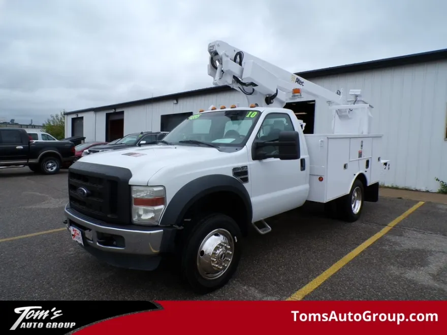 2010 Ford F-450 XL photo 1
