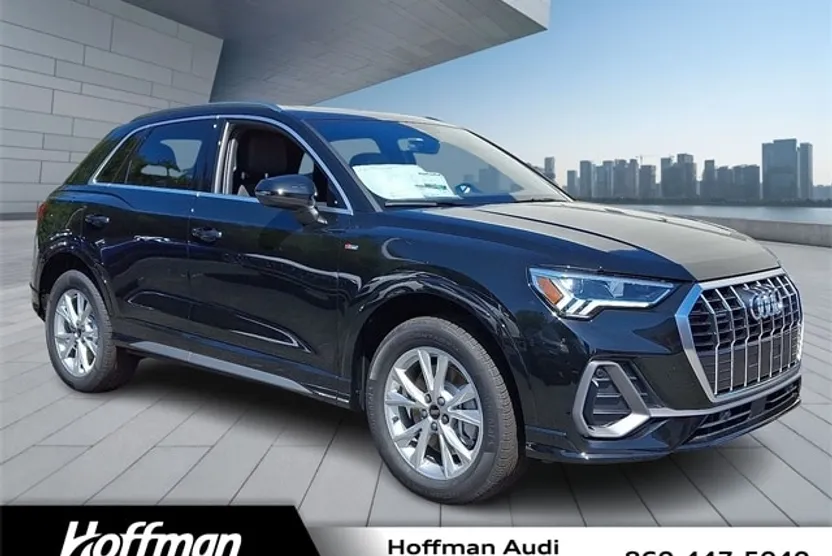 2025 Audi Q3 45 TFSI S line Premium photo 1
