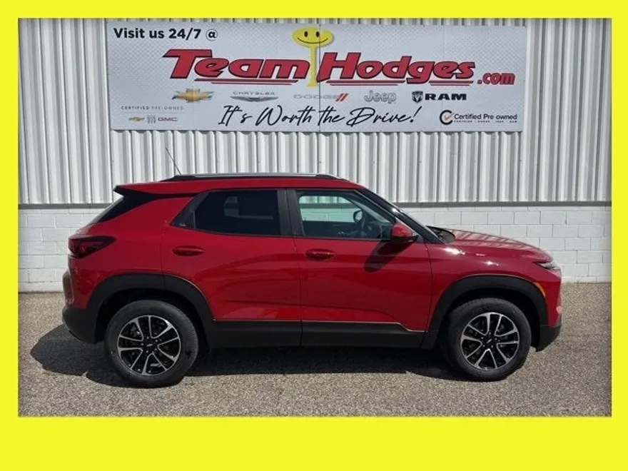 2026 Chevrolet Trailblazer LT photo 1