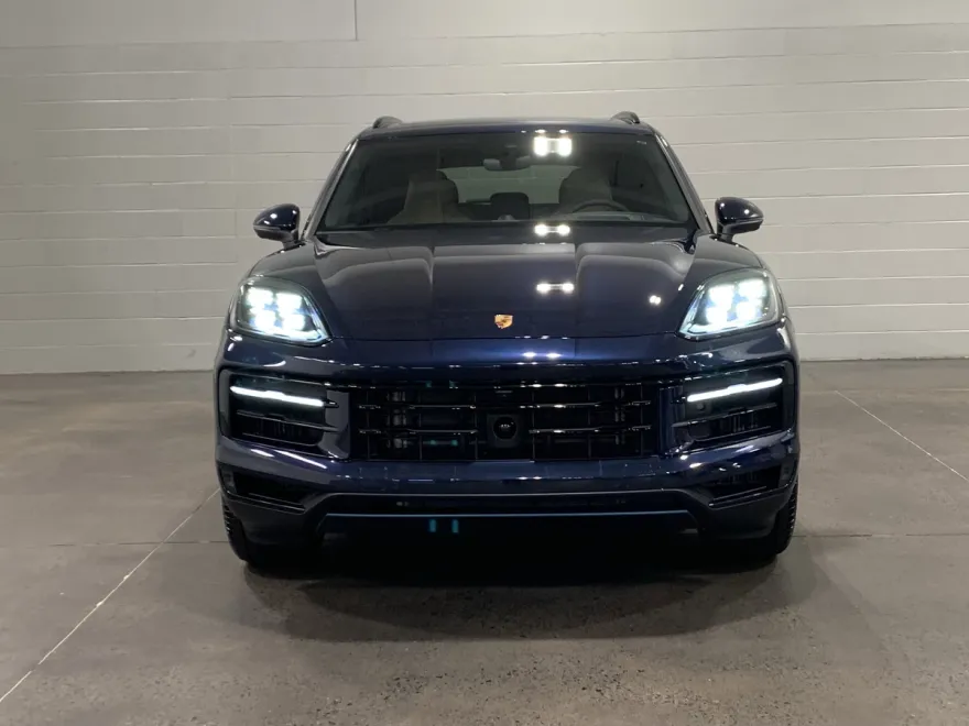 2026 Porsche Cayenne S E-Hybrid photo 1