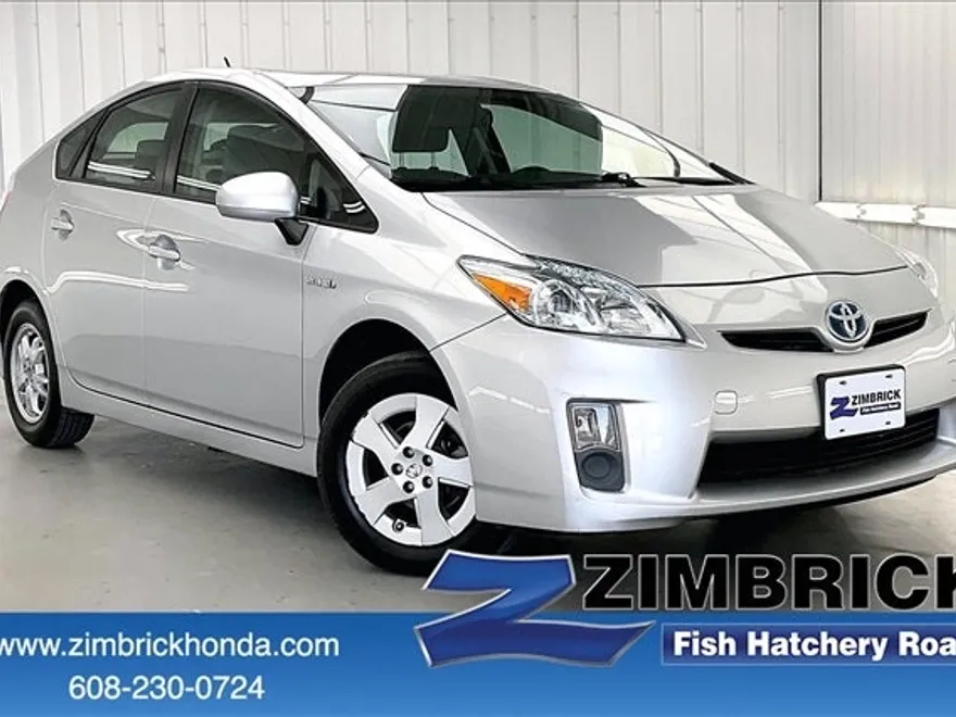 2011 Toyota Prius Two photo 1