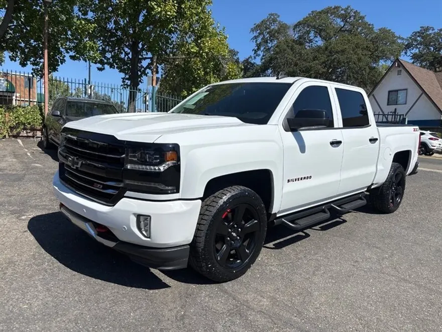 2018 Chevrolet Silverado 1500 LTZ photo 1
