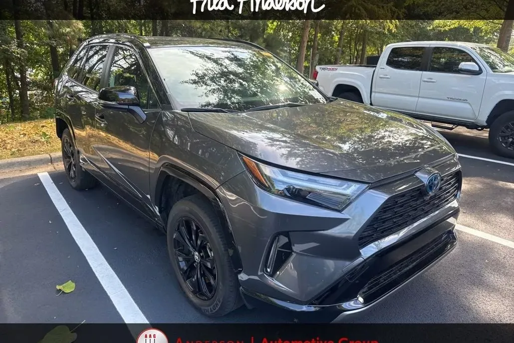 2023 Toyota RAV4 Hybrid XSE photo 1