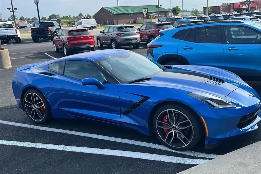 2016 Chevrolet Corvette Stingray Z51 2LT photo 1