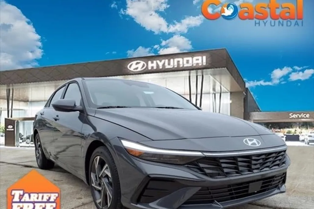 2025 Hyundai Elantra SEL Convenience photo 1
